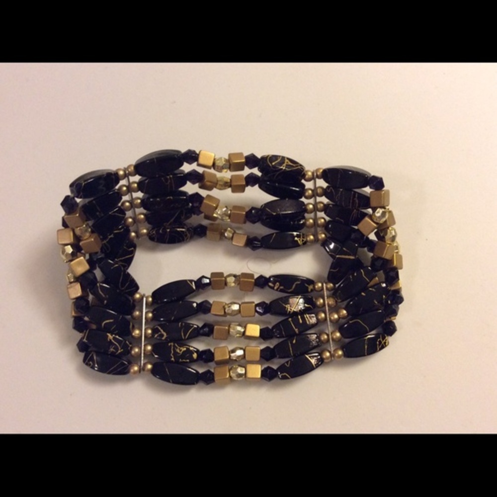 Cute pearl bracelet